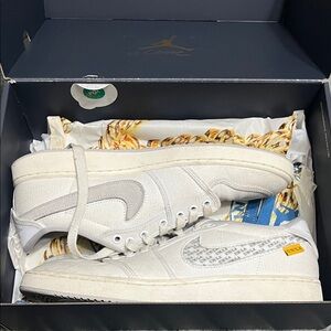 Nike Air Force 1 Low in Off-White and Light Gray